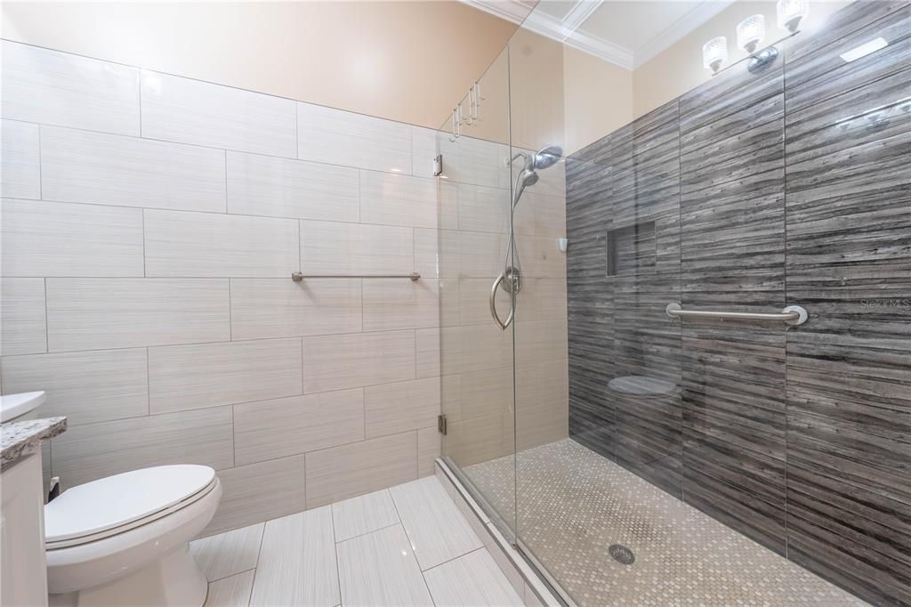 待售: $685,000 (3 贝兹, 2 浴室, 2005 平方英尺)