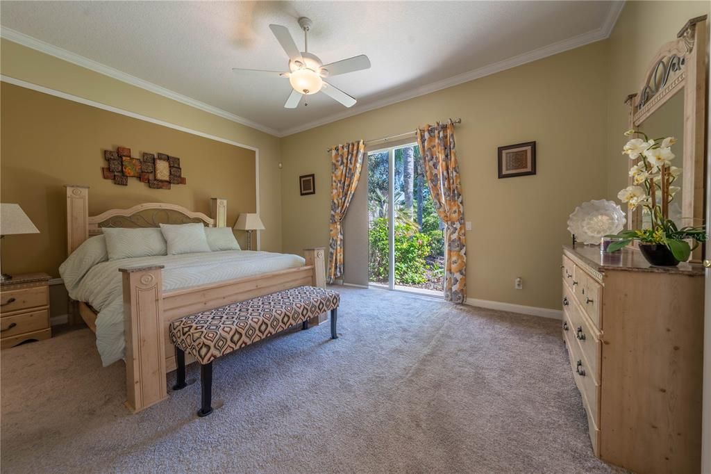 待售: $685,000 (3 贝兹, 2 浴室, 2005 平方英尺)