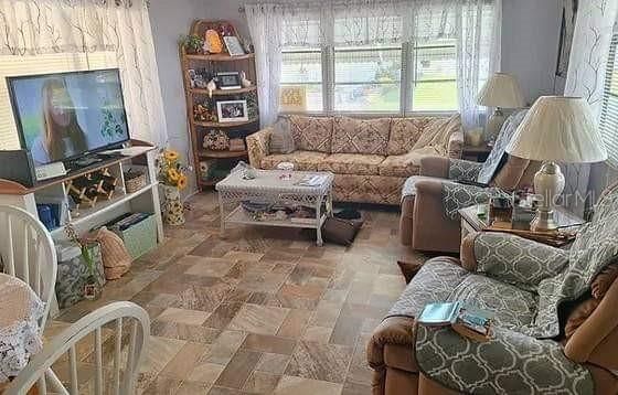 待售: $74,900 (2 贝兹, 1 浴室, 480 平方英尺)