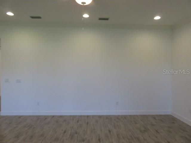 出租: $2,995 (3 贝兹, 3 浴室, 2461 平方英尺)