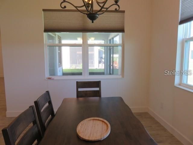 出租: $2,995 (3 贝兹, 3 浴室, 2461 平方英尺)