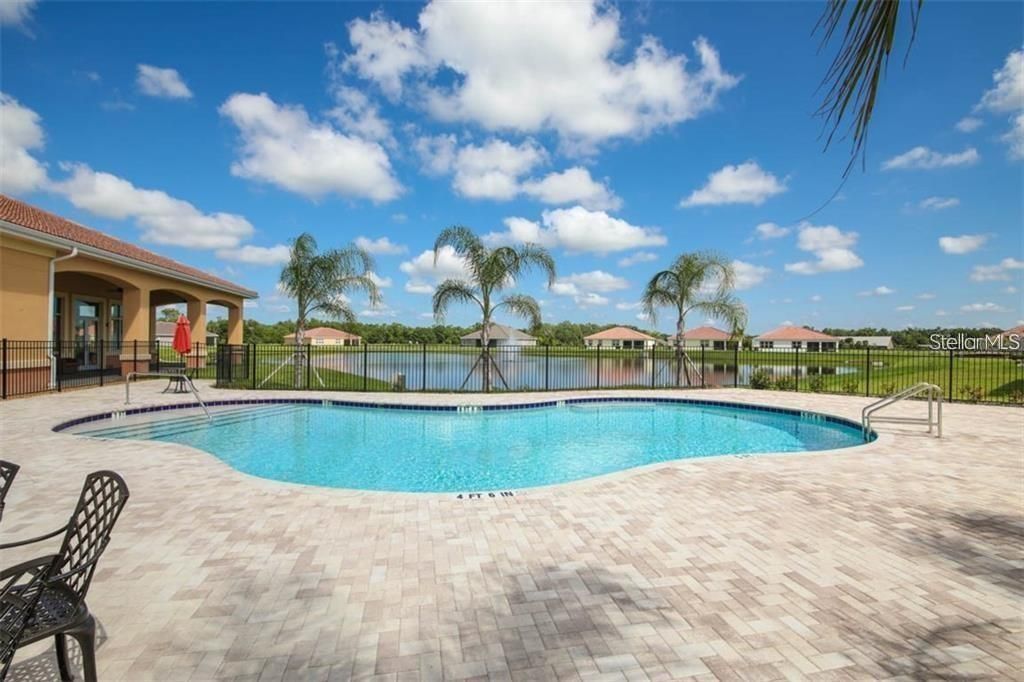 出租: $2,995 (3 贝兹, 3 浴室, 2461 平方英尺)