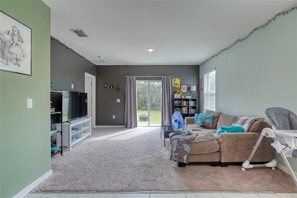 For Sale: $373,000 (4 beds, 2 baths, 1535 Square Feet)