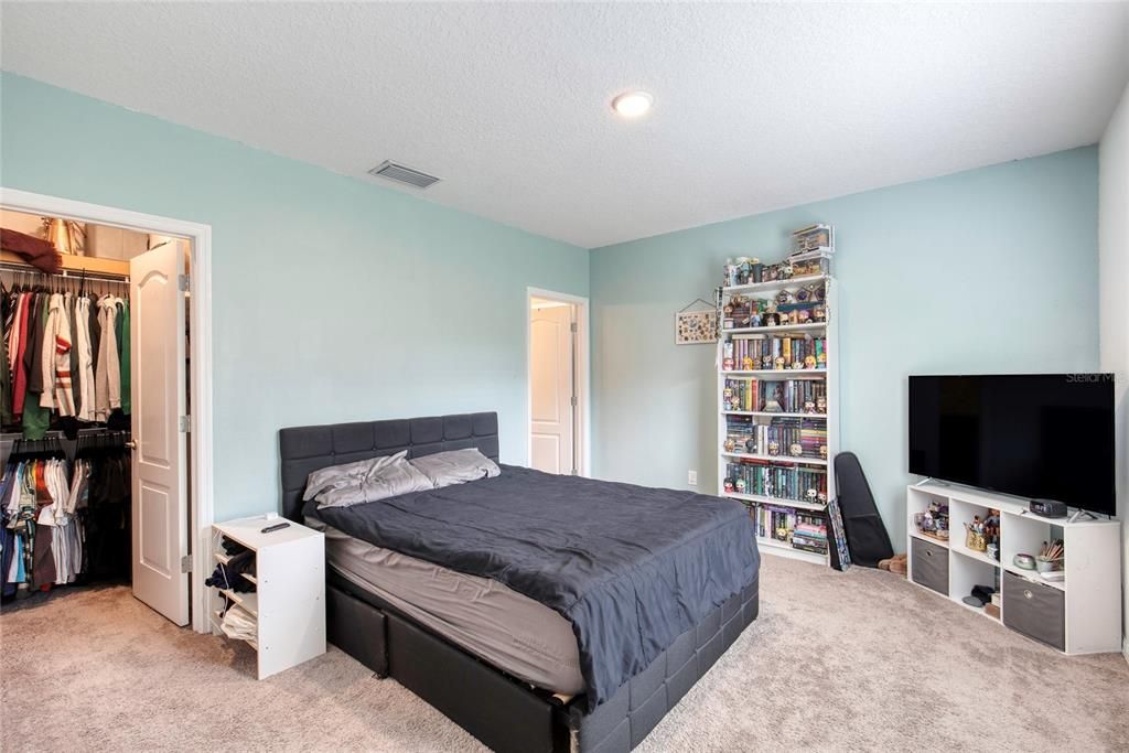 For Sale: $373,000 (4 beds, 2 baths, 1535 Square Feet)