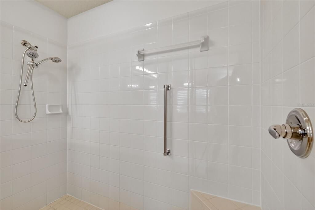 待售: $435,000 (2 贝兹, 2 浴室, 2597 平方英尺)