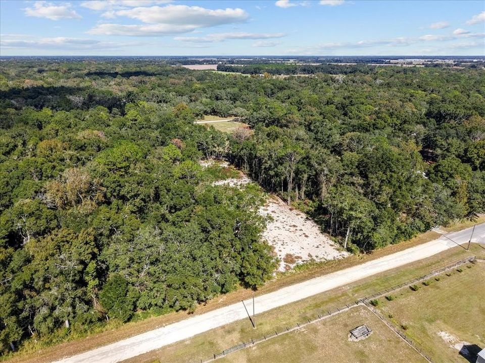 На продажу: $59,900 (0.88 acres)