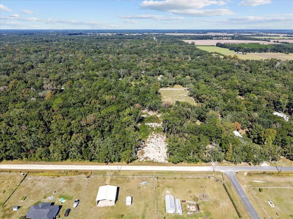 На продажу: $59,900 (0.88 acres)