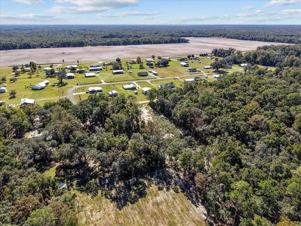 На продажу: $59,900 (0.88 acres)