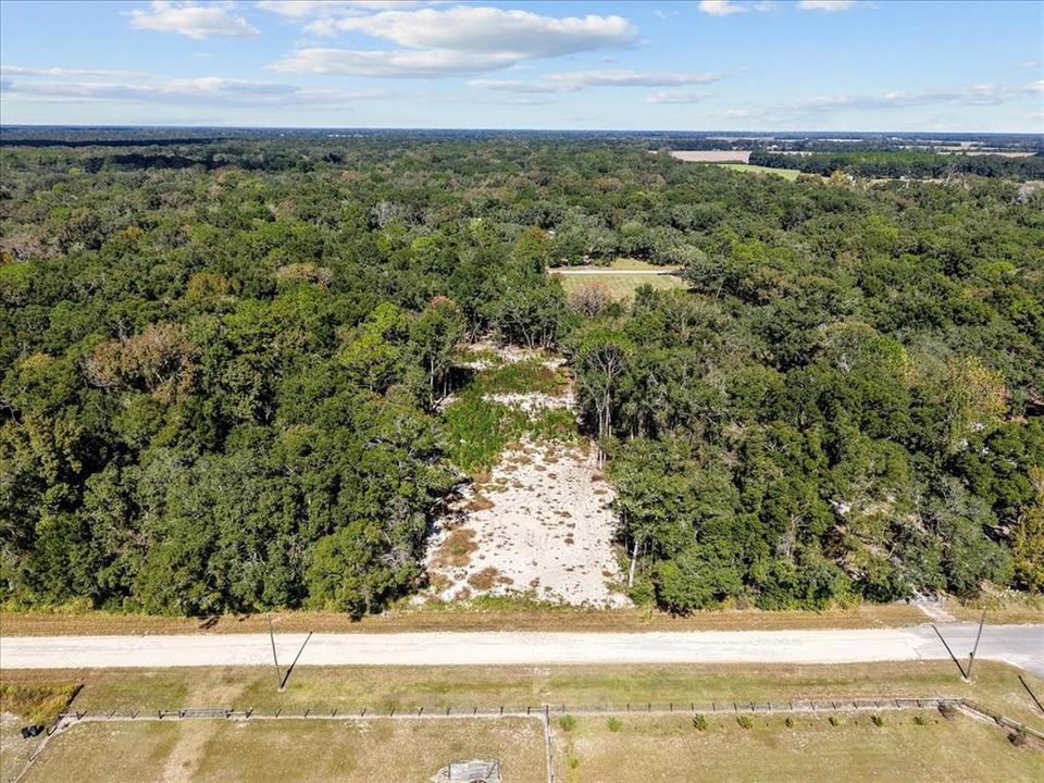 На продажу: $59,900 (0.88 acres)