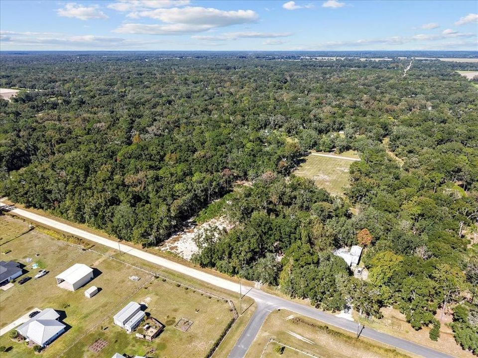 На продажу: $59,900 (0.88 acres)