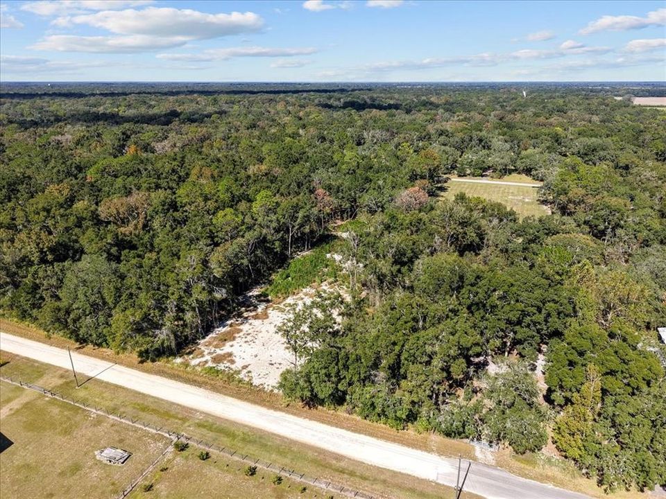 На продажу: $59,900 (0.88 acres)