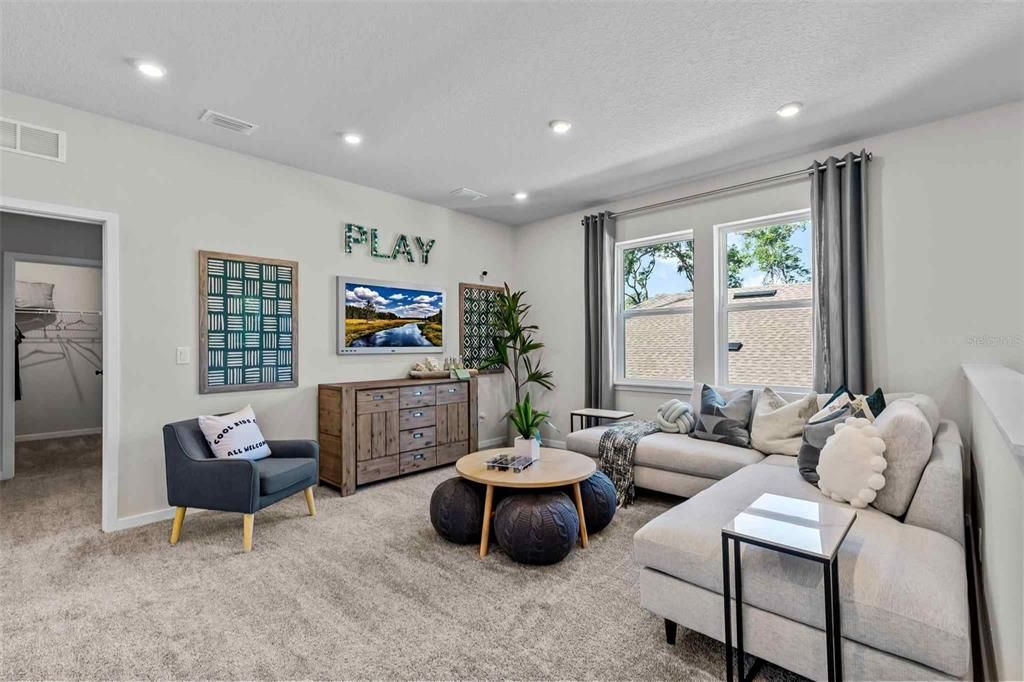 For Sale: $574,990 (5 beds, 3 baths, 3161 Square Feet)