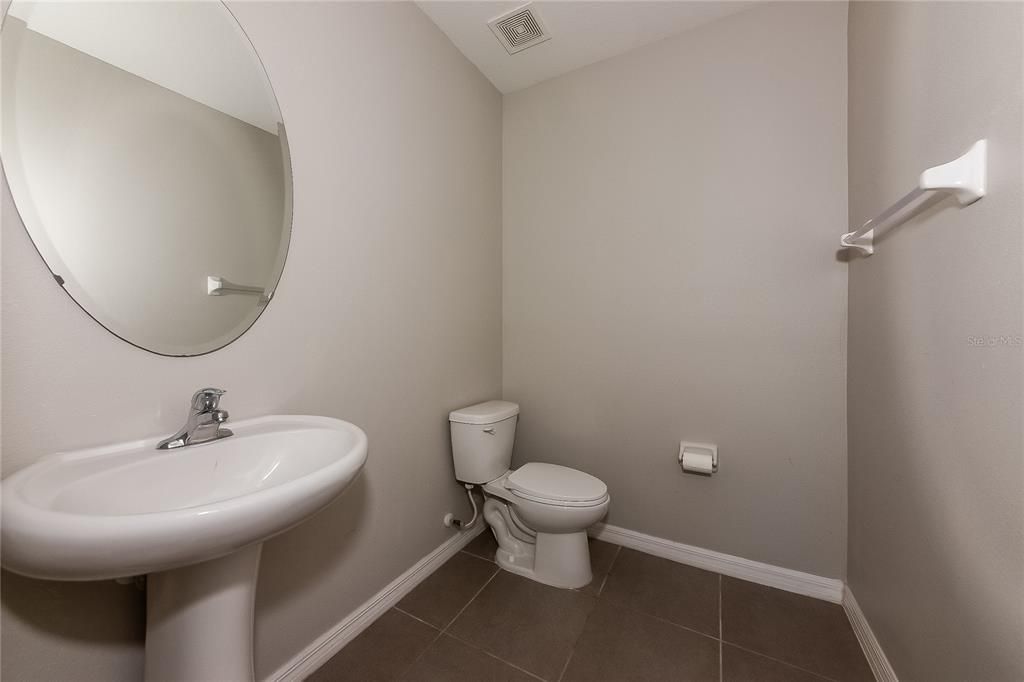 En Renta: $2,010 (4 camas, 2 baños, 2272 Pies cuadrados)