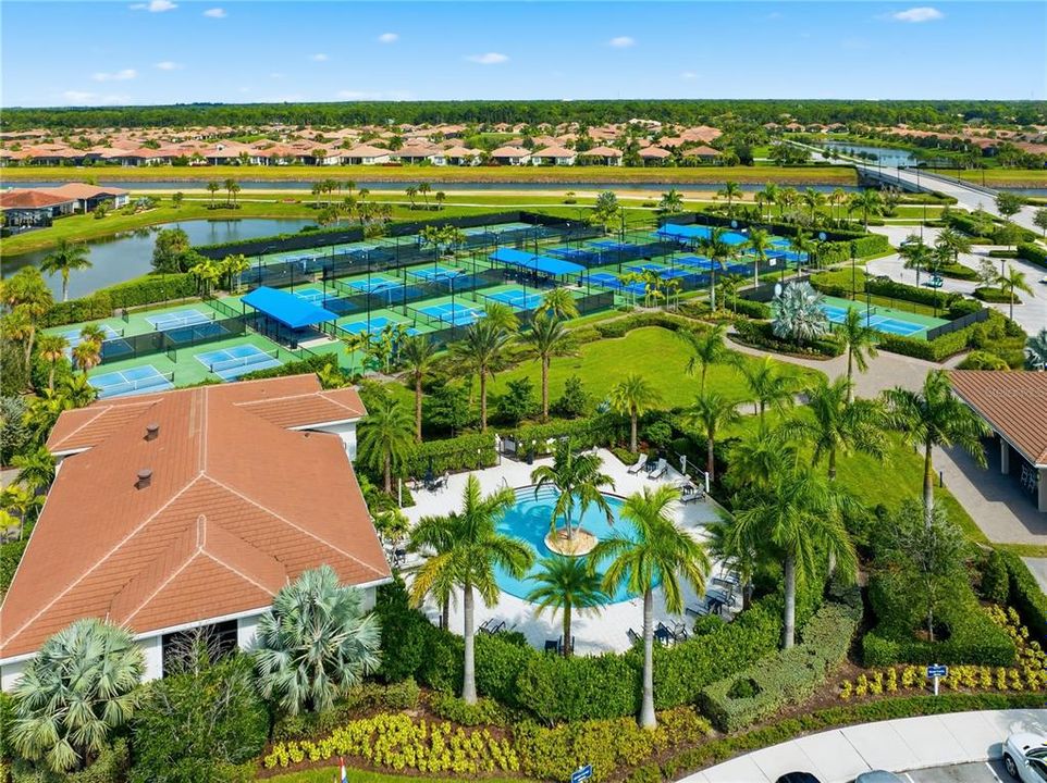 For Sale: $424,900 (2 beds, 2 baths, 1646 Square Feet)