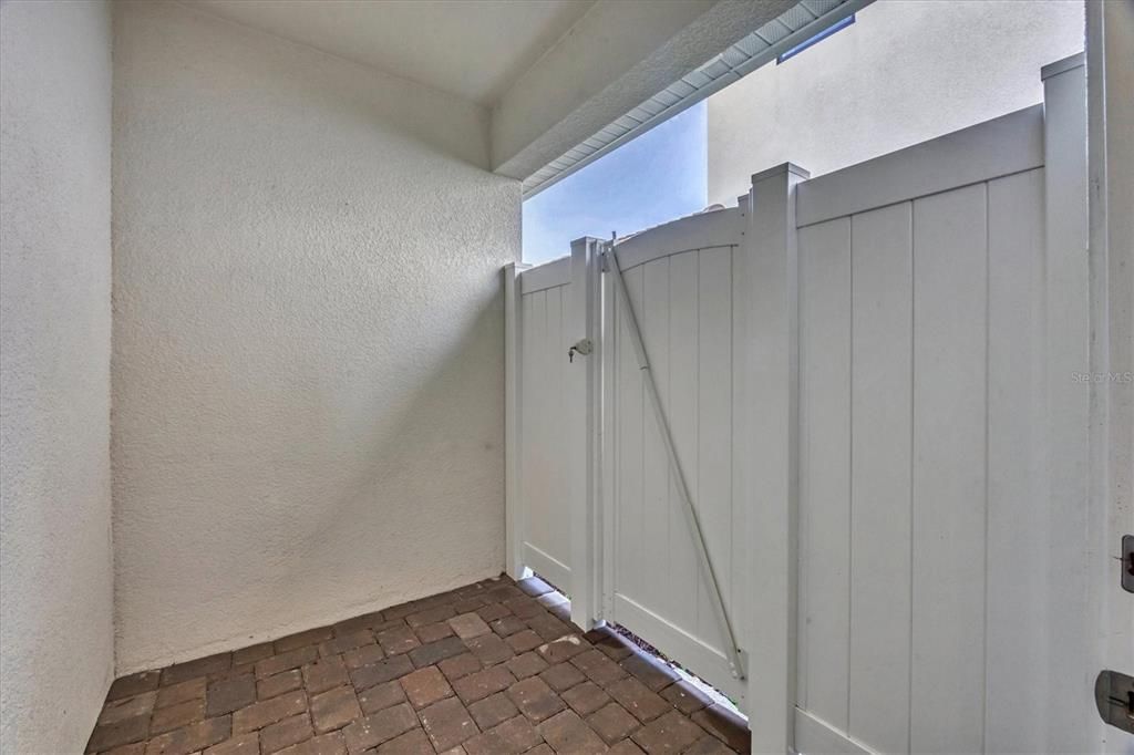 待售: $745,000 (3 贝兹, 3 浴室, 2633 平方英尺)