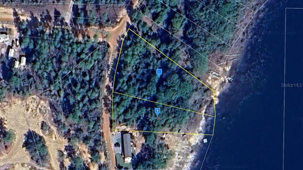 На продажу: $92,999 (1.08 acres)