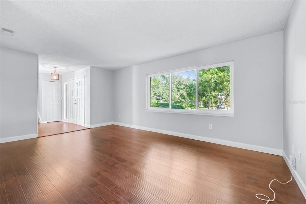 На продажу: $550,000 (3 спален, 2 ванн, 1860 Квадратных фут)