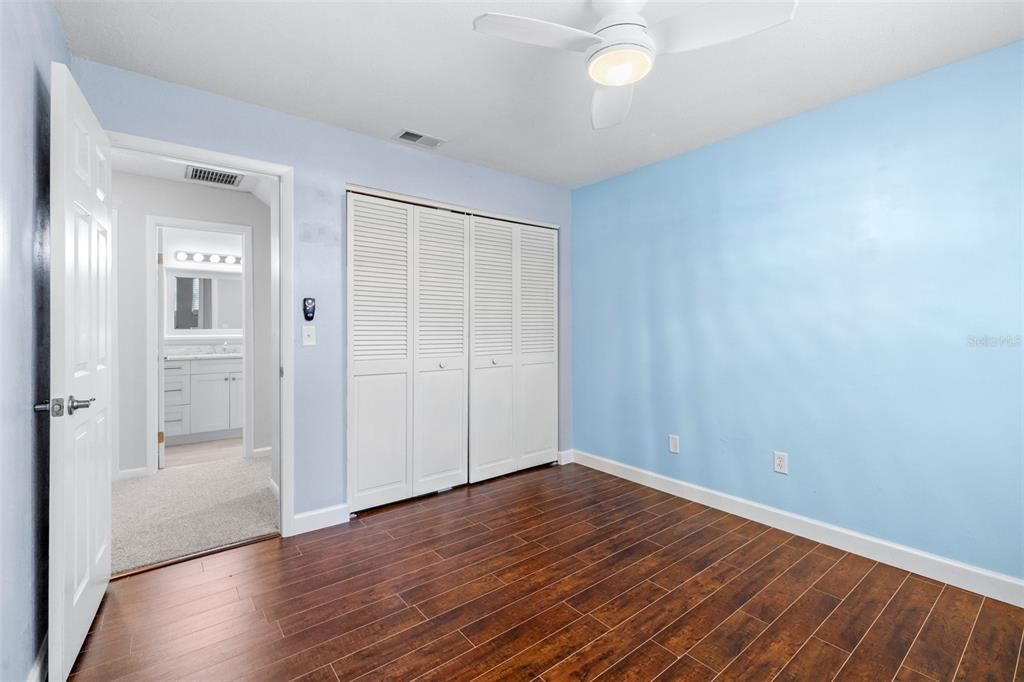 На продажу: $550,000 (3 спален, 2 ванн, 1860 Квадратных фут)