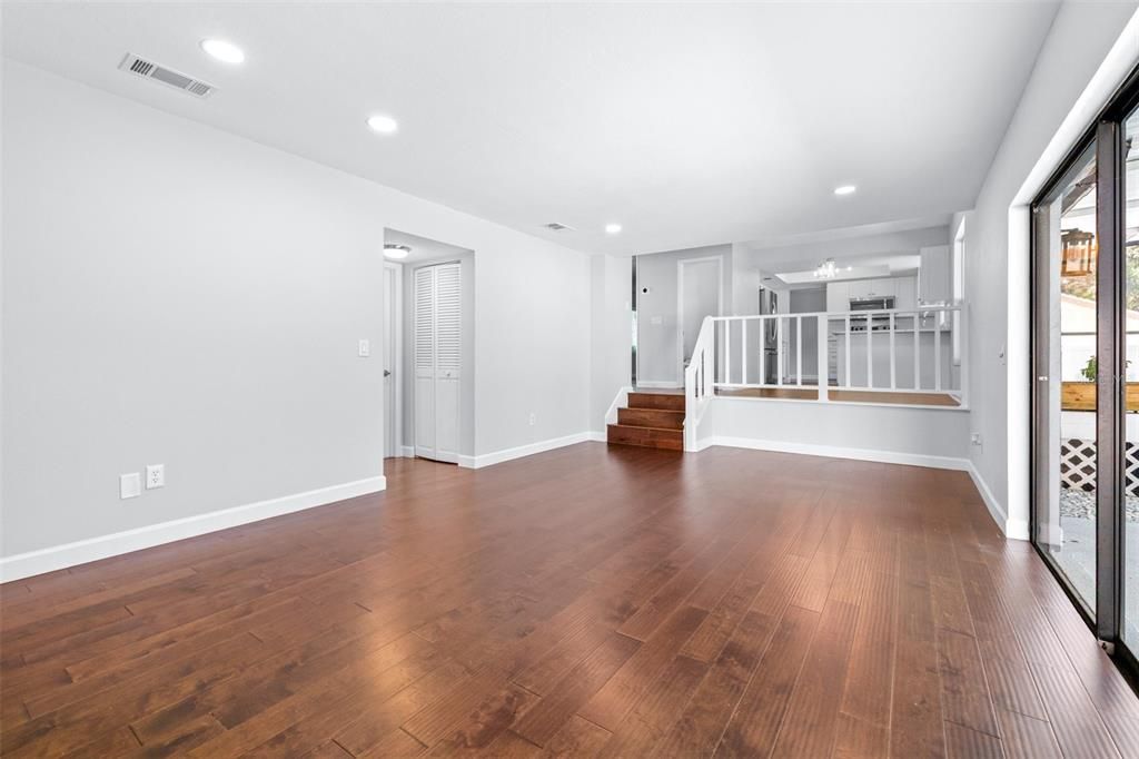 На продажу: $550,000 (3 спален, 2 ванн, 1860 Квадратных фут)