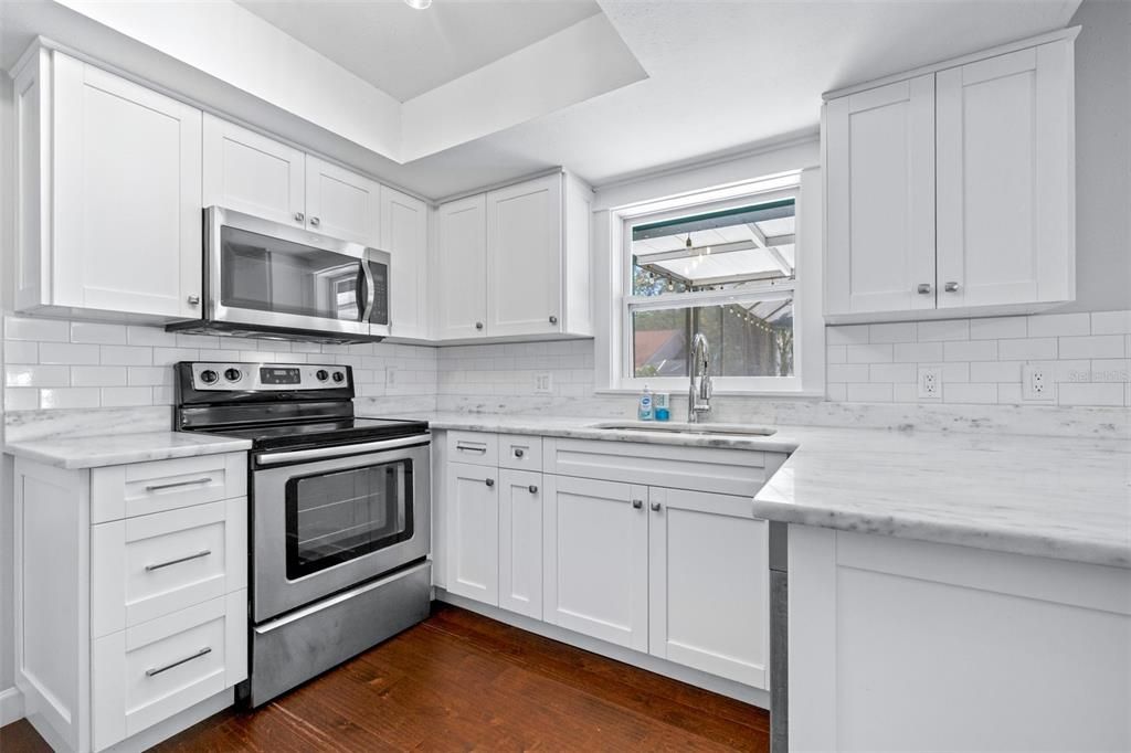 На продажу: $550,000 (3 спален, 2 ванн, 1860 Квадратных фут)