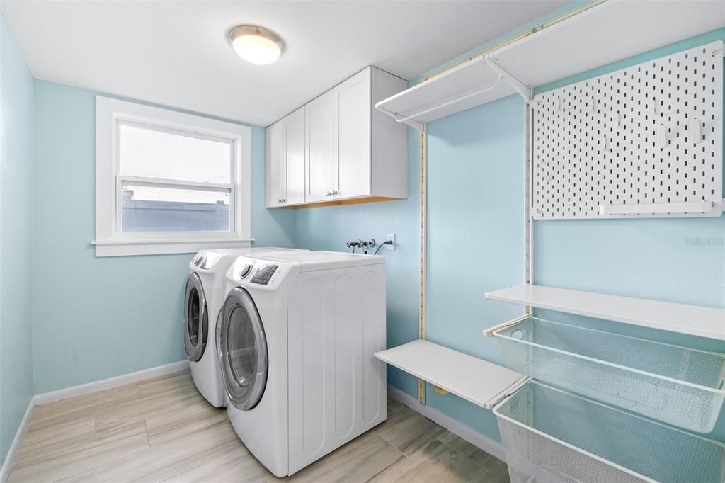 На продажу: $550,000 (3 спален, 2 ванн, 1860 Квадратных фут)