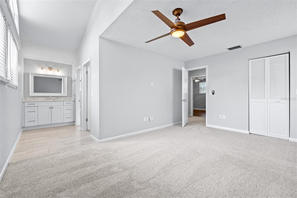 На продажу: $550,000 (3 спален, 2 ванн, 1860 Квадратных фут)