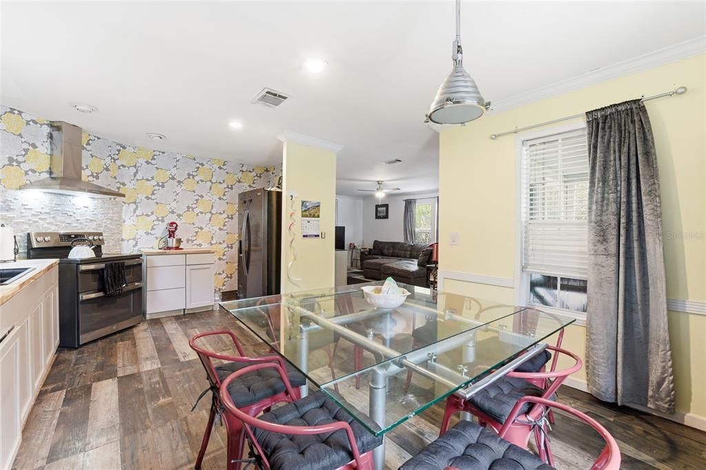 For Sale: $549,000 (3 beds, 2 baths, 1505 Square Feet)