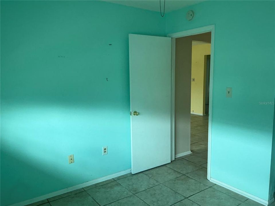 待售: $104,900 (2 贝兹, 1 浴室, 850 平方英尺)