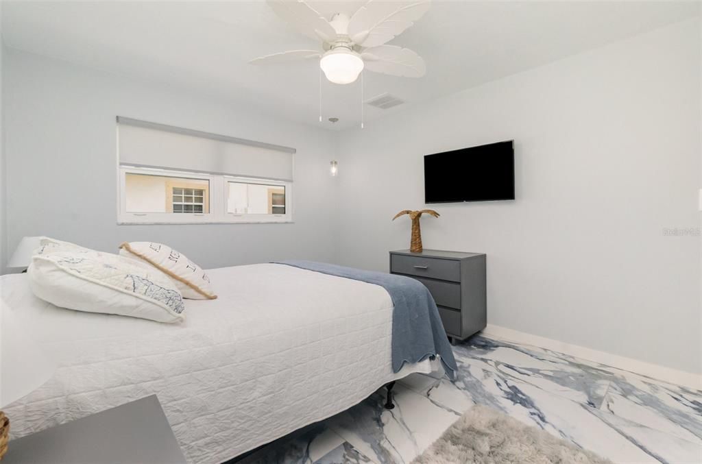 待售: $649,900 (3 贝兹, 2 浴室, 2008 平方英尺)