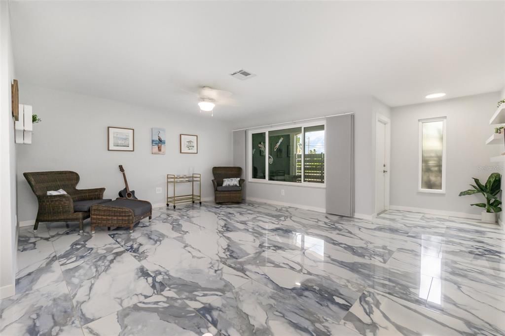 待售: $649,900 (3 贝兹, 2 浴室, 2008 平方英尺)