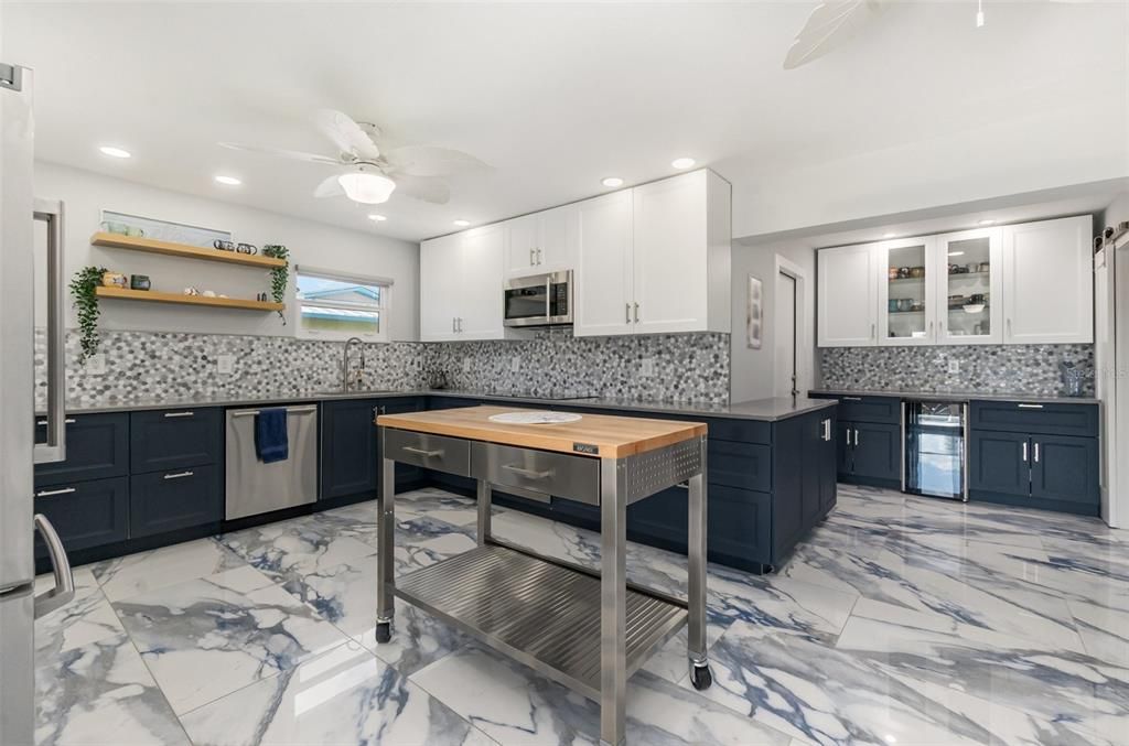 待售: $649,900 (3 贝兹, 2 浴室, 2008 平方英尺)