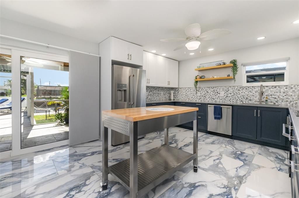 待售: $649,900 (3 贝兹, 2 浴室, 2008 平方英尺)