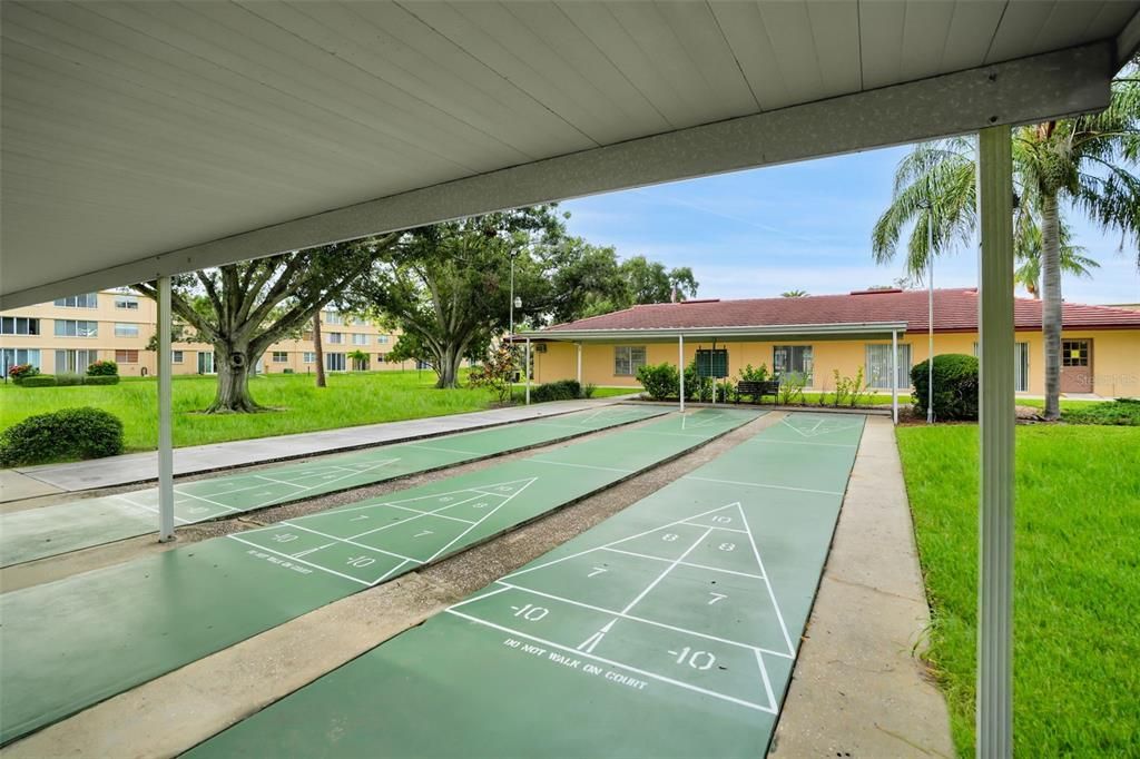 For Rent: $1,850 (1 beds, 1 baths, 930 Square Feet)