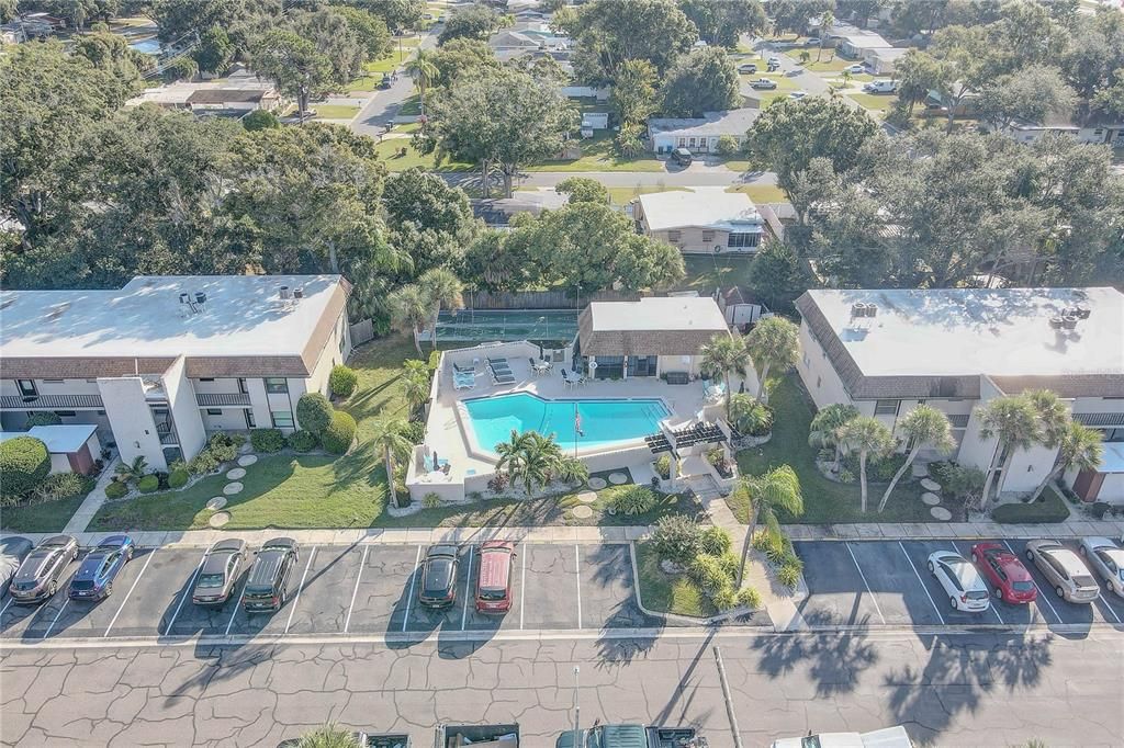 Active With Contract: $123,900 (1 beds, 1 baths, 640 Square Feet)