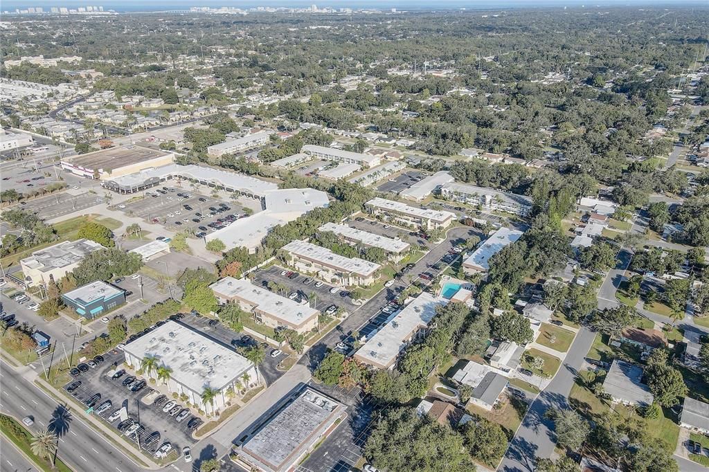 Active With Contract: $123,900 (1 beds, 1 baths, 640 Square Feet)