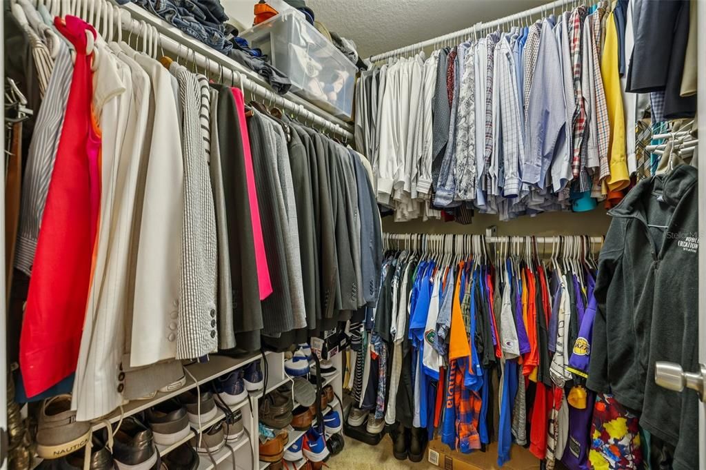 Activo con contrato: $599,999 (5 camas, 3 baños, 3445 Pies cuadrados)