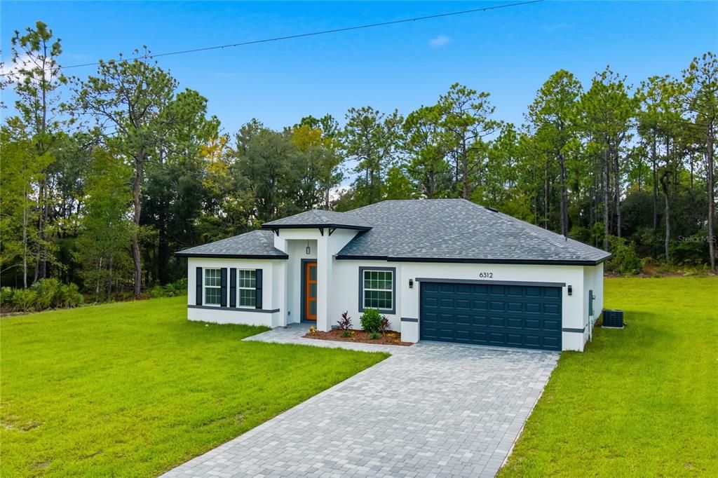 Activo con contrato: $314,900 (4 camas, 2 baños, 1774 Pies cuadrados)