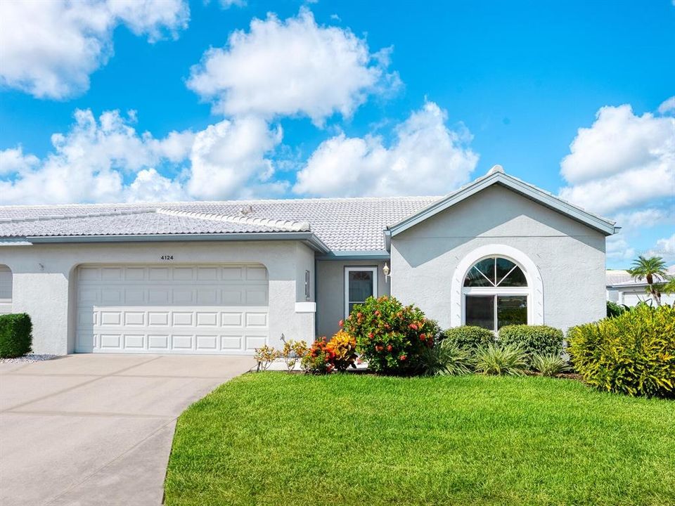 合同活跃: $319,000 (2 贝兹, 2 浴室, 1519 平方英尺)