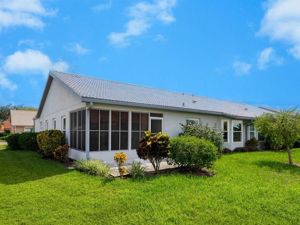 合同活跃: $319,000 (2 贝兹, 2 浴室, 1519 平方英尺)