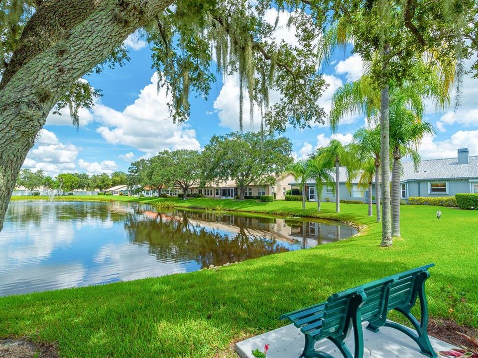 合同活跃: $319,000 (2 贝兹, 2 浴室, 1519 平方英尺)