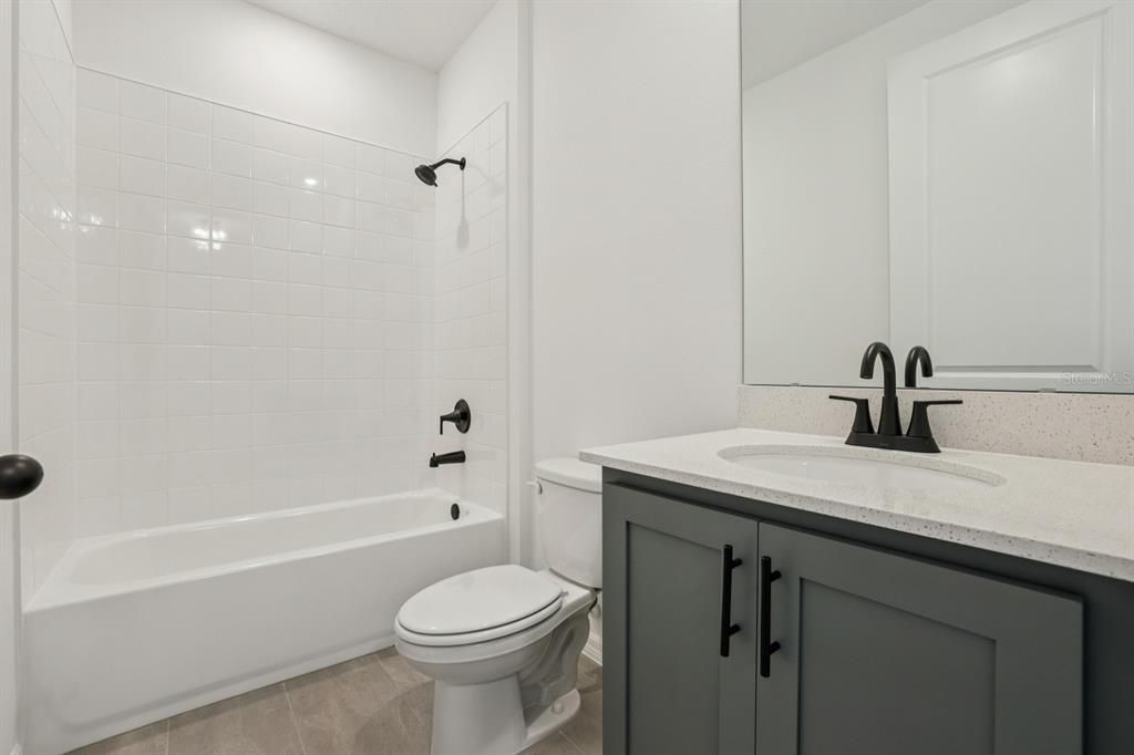 For Sale: $499,990 (4 beds, 2 baths, 1906 Square Feet)