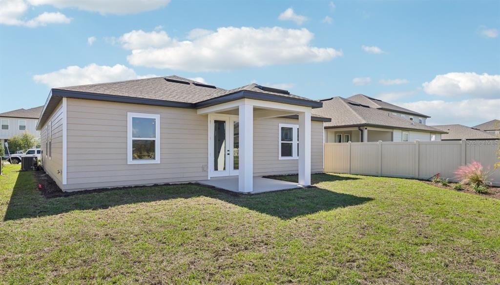 For Sale: $499,990 (4 beds, 2 baths, 1906 Square Feet)