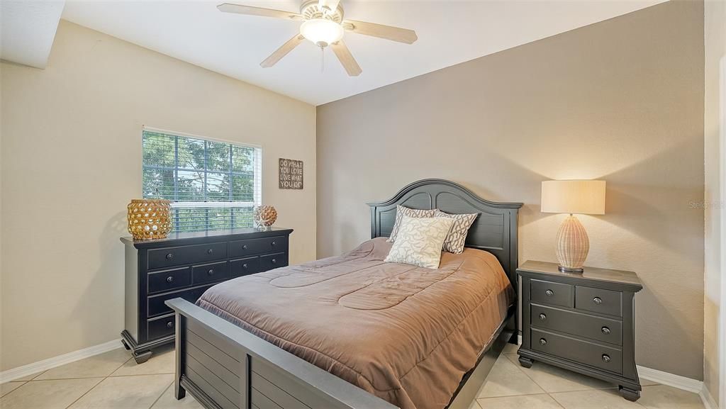 For Sale: $289,000 (3 beds, 2 baths, 1376 Square Feet)