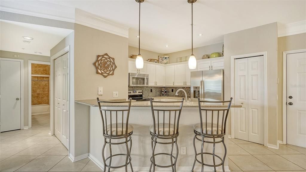 For Sale: $289,000 (3 beds, 2 baths, 1376 Square Feet)