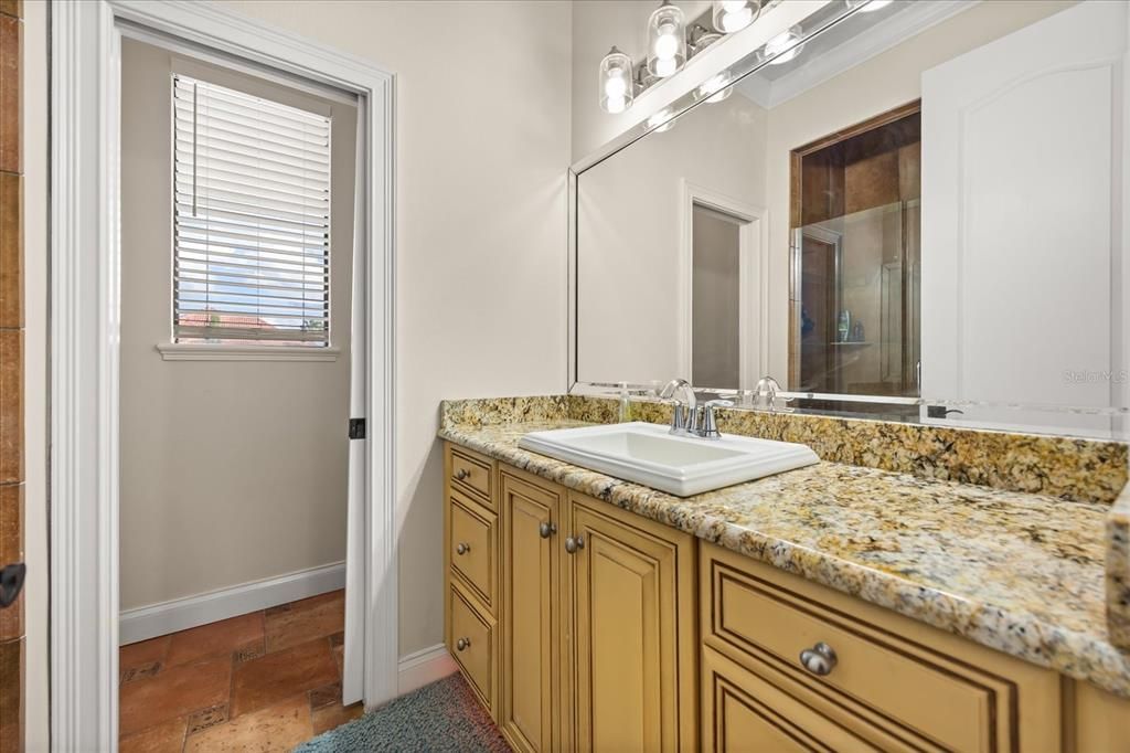 На продажу: $1,250,000 (4 спален, 3 ванн, 4008 Квадратных фут)