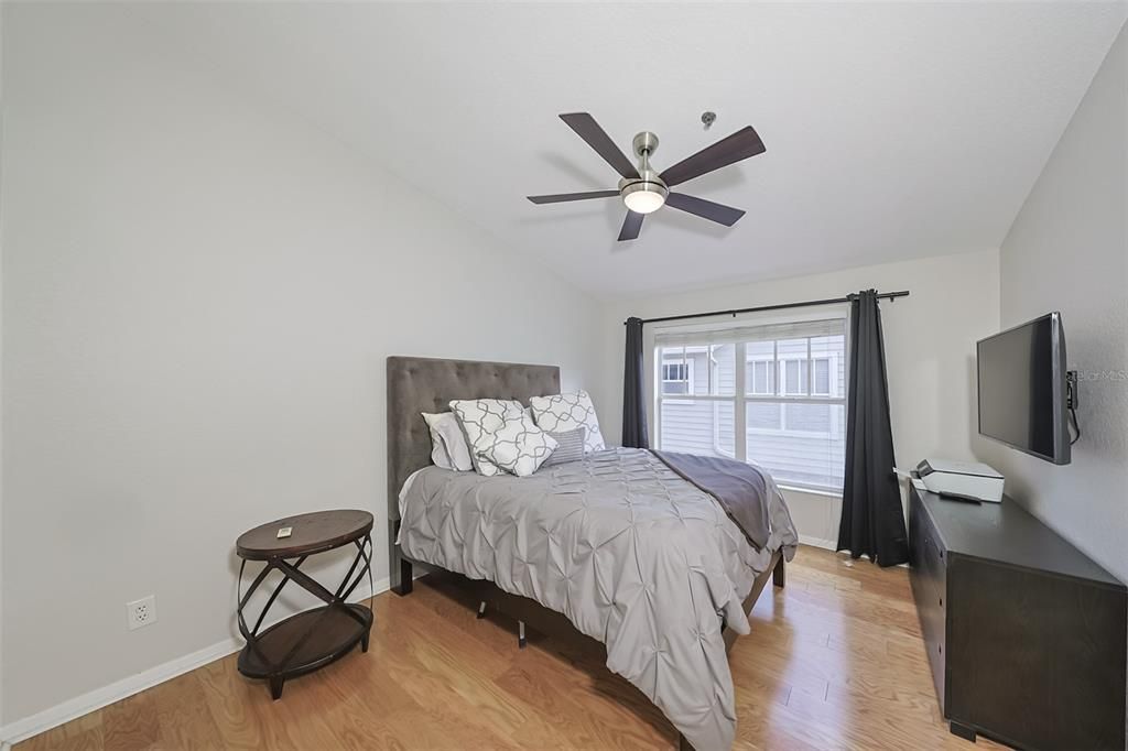 En Venta: $899,000 (3 camas, 2 baños, 2254 Pies cuadrados)