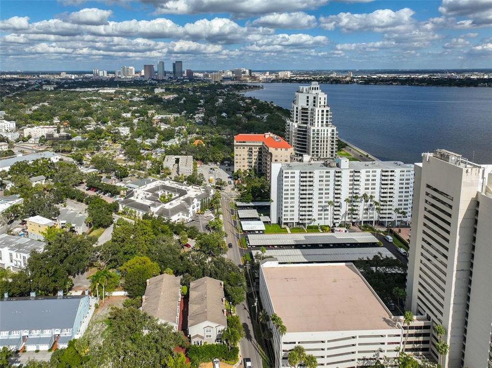 En Venta: $899,000 (3 camas, 2 baños, 2254 Pies cuadrados)