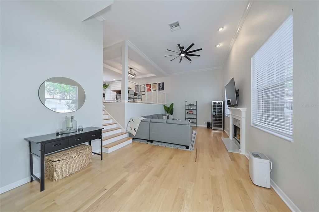 En Venta: $899,000 (3 camas, 2 baños, 2254 Pies cuadrados)