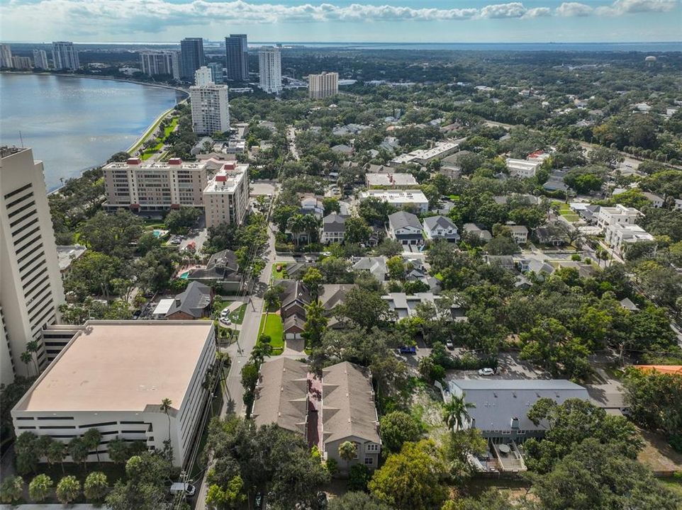 En Venta: $899,000 (3 camas, 2 baños, 2254 Pies cuadrados)