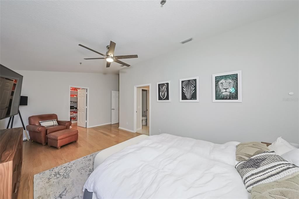 En Venta: $899,000 (3 camas, 2 baños, 2254 Pies cuadrados)